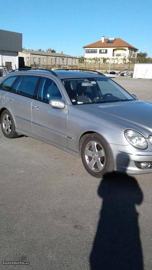 Mercedes-Benz E 270 Avangarde Junho/03 - à venda - Ligeiros