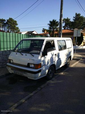 Mitsubishi L300 L 300 Agosto/82 - à venda - Ligeiros