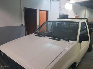 Nissan Pick Up D21SFA 3L 2.5D Maio/92 - à venda - Pick-up/