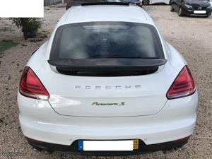 Porsche Panamera s e-hybrid 416 cv Julho/13 - à venda -