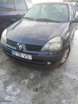 Renault Clio v Novembro/03 - à venda - Ligeiros