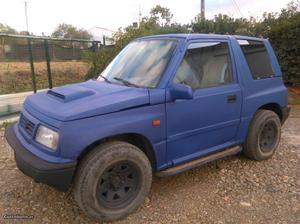 Suzuki Vitara 1.9 TD HARD TOP Março/97 - à venda -