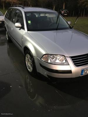 VW Passat 1.9 tdi variant 130cv Janeiro/01 - à venda -