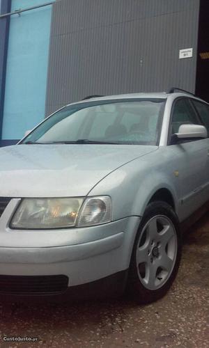 VW Passat 1.9TDI Outubro/99 - à venda - Ligeiros