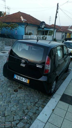 Daihatsu Sirion 1.0 motor=yaris Dezembro/05 - à venda -