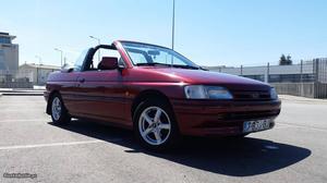 Ford Escort LUXORY 1.4i Cabrio Dezembro/92 - à venda -