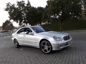 Mercedes-Benz C 220 CDI AMG Agosto/01 - à venda - Ligeiros