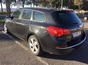 Opel Astra 1.7 CDTi 130cv Julho/13 - à venda - Ligeiros