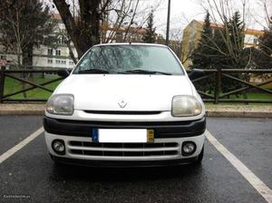 Renault Clio 1.2 RT - 5 P - Part. Setembro/98 - à venda -