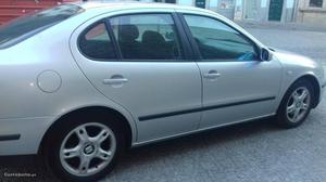 Seat Toledo 1.9 TDI 110CV C/NOVO Outubro/01 - à venda -