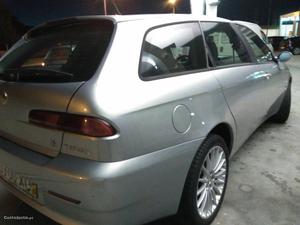 Alfa Romeo 156 Sportwagon 1.6i Março/04 - à venda -