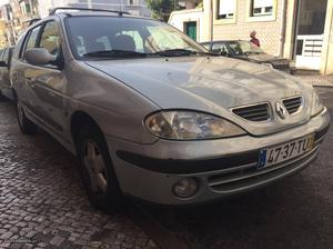 Renault Mégane Megane Julho/02 - à venda - Ligeiros