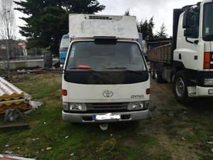 Toyota Dyna 150 Outubro/97 - à venda - Comerciais / Van,