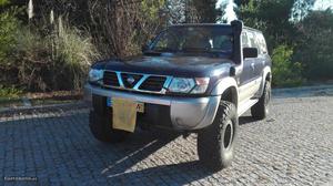 Nissan Patrol GR Y61 SE+ 7L Dezembro/98 - à venda -