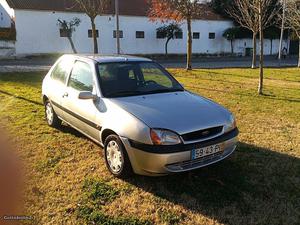 Ford Fiesta ford fiesta  diesel Van Abril/00 - à venda