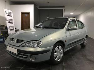 Renault Mégane 1.9 Dti Maio/00 - à venda - Ligeiros