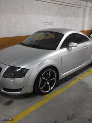 Audi TT quatro 225 cv Junho/00 - à venda - Ligeiros