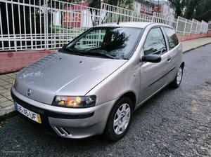 Fiat Punto 1.9JTD 80cv AC Outubro/02 - à venda - Comerciais