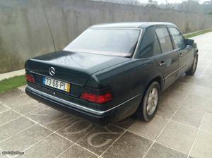 Mercedes-Benz E D W124 Abril/91 - à venda - Ligeiros