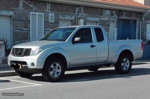 Nissan Navara 2.5 Dci Junho/07 - à venda - Pick-up/