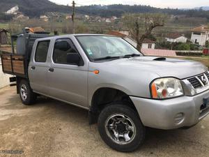 Nissan Navara 4x2 Fevereiro/05 - à venda - Pick-up/