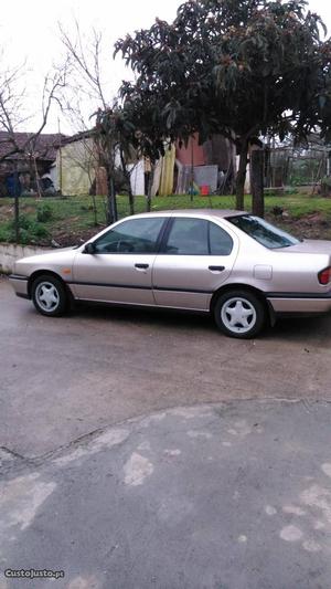 Nissan Primera P  Novembro/91 - à venda - Ligeiros