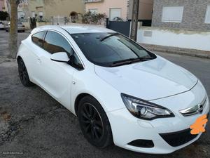 Opel Astra Gtc Novembro/12 - à venda - Ligeiros