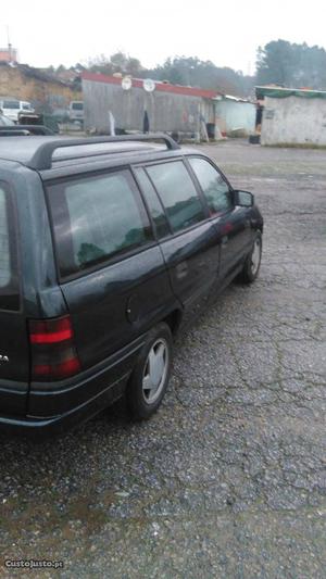 Opel Astra Izuso impecável ver Agosto/94 - à venda -