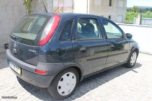 Opel Corsa Confort Março/02 - à venda - Ligeiros