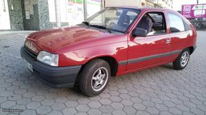 Opel Kadett 1.2s 3 portas Julho/89 - à venda - Ligeiros