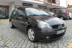 Renault Clio 1.5DCI 81cv Janeiro/05 - à venda - Comerciais