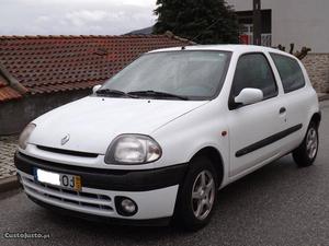 Renault Clio 1.9D Novembro/99 - à venda - Comerciais / Van,
