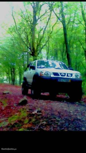 Nissan Navara D22 Julho/99 - à venda - Pick-up/