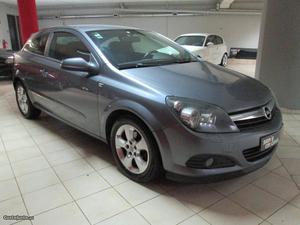 Opel Astra GTC 1.7 CDTI 5 LUG Agosto/06 - à venda -