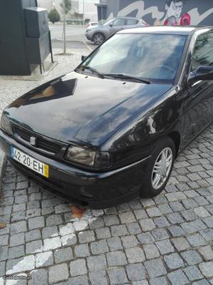 Seat Ibiza A seito trocas td Março/94 - à venda - Ligeiros