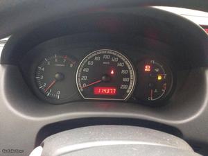 Suzuki Swift 16v GA Janeiro/06 - à venda - Ligeiros