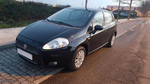 Fiat Grande Punto 1.3 Sport Maio/09 - à venda - Ligeiros