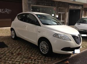 Lancia Ypsilon 1.2 - Garantia Total - Financiamento