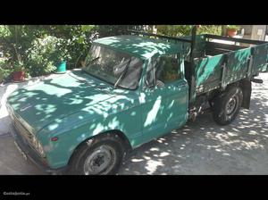 Nissan Junior Q Janeiro/80 - à venda - Pick-up/