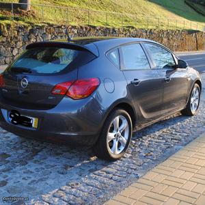 Opel Astra J 1.7 cdti 125cv Março/10 - à venda - Ligeiros
