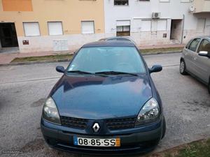 Renault Clio 16 vavulas Dezembro/01 - à venda - Ligeiros