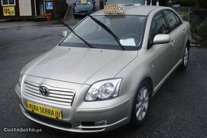 Toyota Avensis 1.6VVT-I 110Cv 4Pts Julho/04 - à venda -