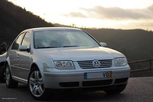 VW Bora 150cv Maio/03 - à venda - Ligeiros Passageiros,