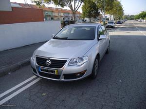 VW Passat 1.6 TDI-Nac.-L.Rev. Março/10 - à venda -