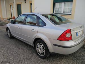 Ford Focus 1.6TDCi Ghia110Cv Novembro/06 - à venda -