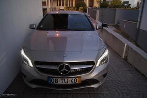 Mercedes-Benz CLA 200 Urban Julho/14 - à venda -