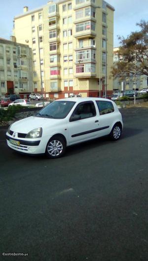 Renault Clio 1.5 DCI Van Outubro/01 - à venda - Ligeiros