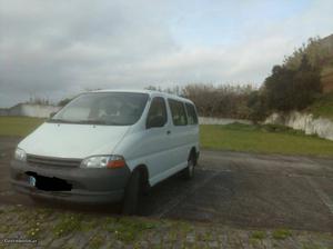 Toyota HiAce Passajeiros Janeiro/00 - à venda - Ligeiros