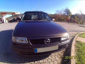 Opel Astra Astra 1.7 Isuzu Fevereiro/96 - à venda -