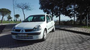Renault Clio Clio 15dci Janeiro/02 - à venda - Comerciais /